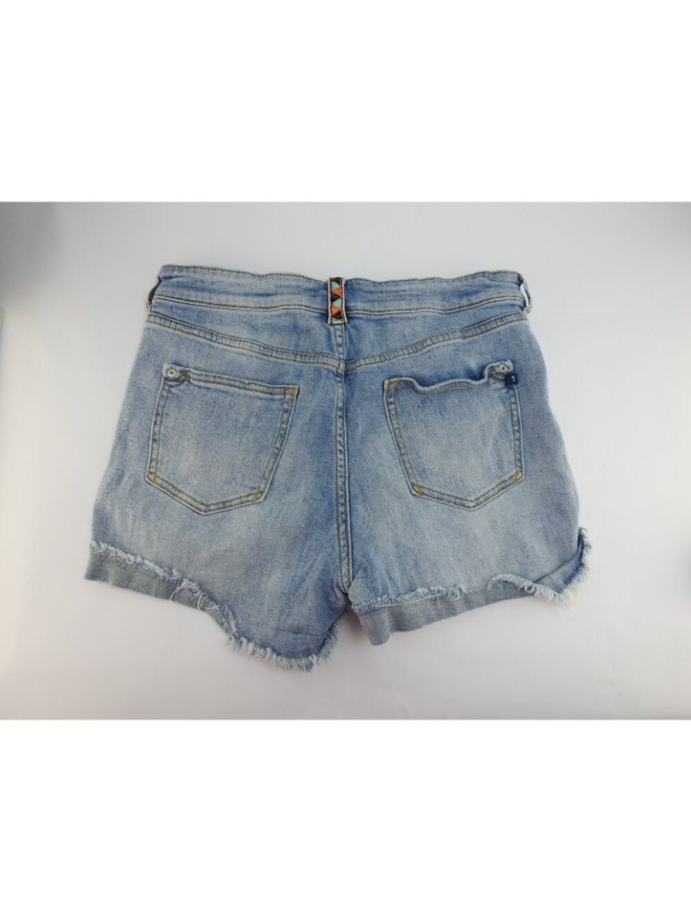 Anthropologie Pilcro Signature High Rise Embroidered Western Denim Short 29 - Picture 7 of 7